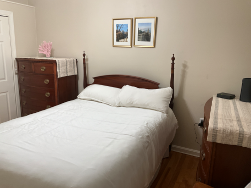 266 Woodford St - Photo 3 of 10