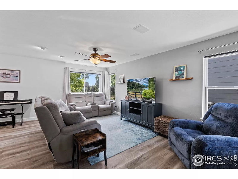 2233 Merlot Ct - Photo 2 of 14