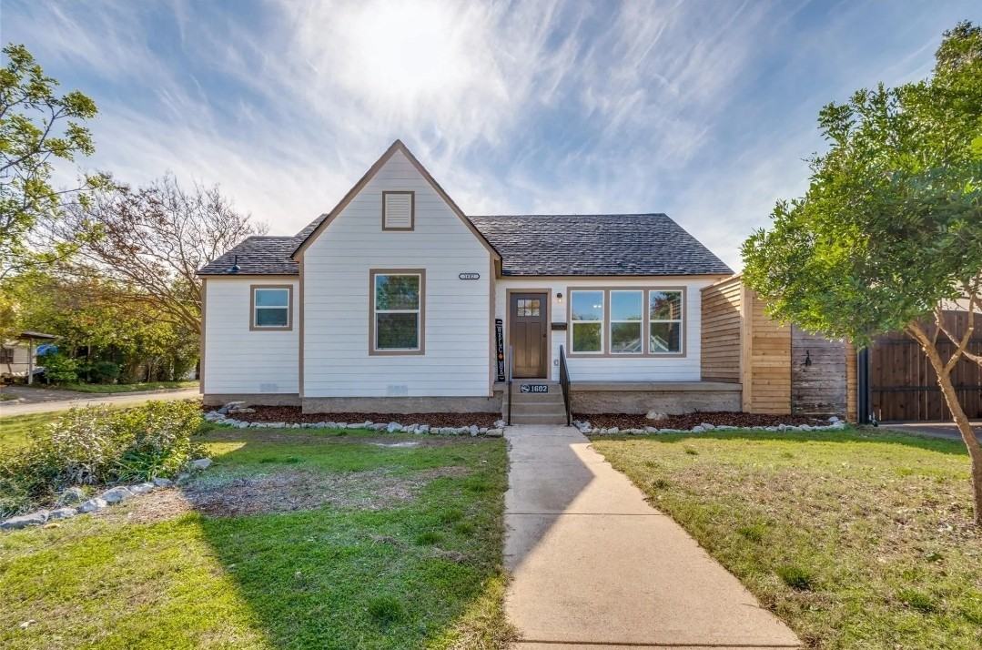 1602 Melbourne Ave #NA - Photo 3 of 25