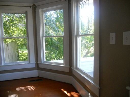 518 Kirk Ave - Photo 3 of 9