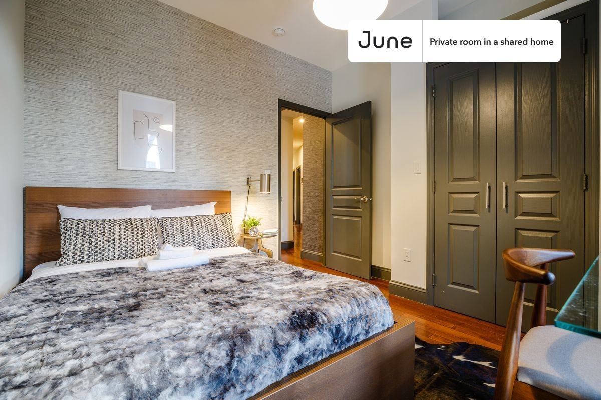 285 Saint Nicholas Ave #D - Photo 2 of 9