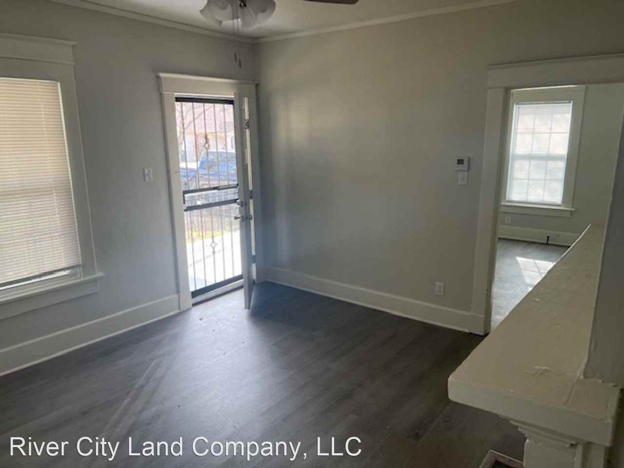 631 S Graham St - Photo 3 of 9