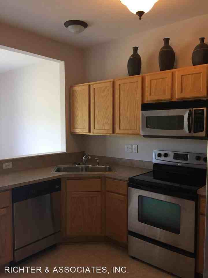 2186 Knotty Pine Trl - Photo 2 of 12