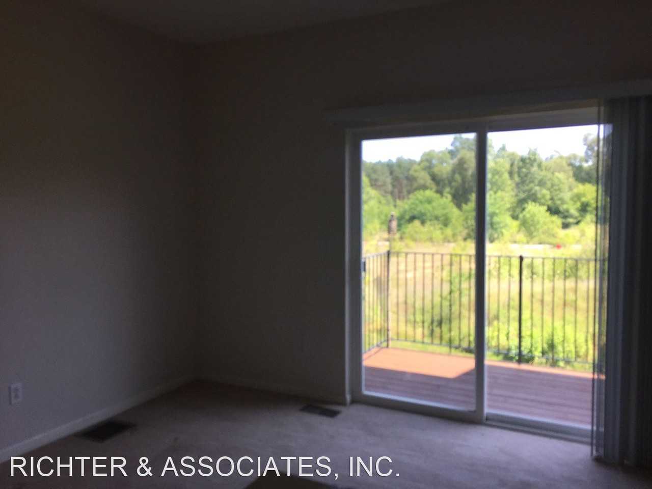 2186 Knotty Pine Trl - Photo 3 of 12