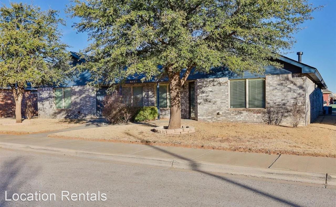 3114 111th Street - Photo 3 of 17