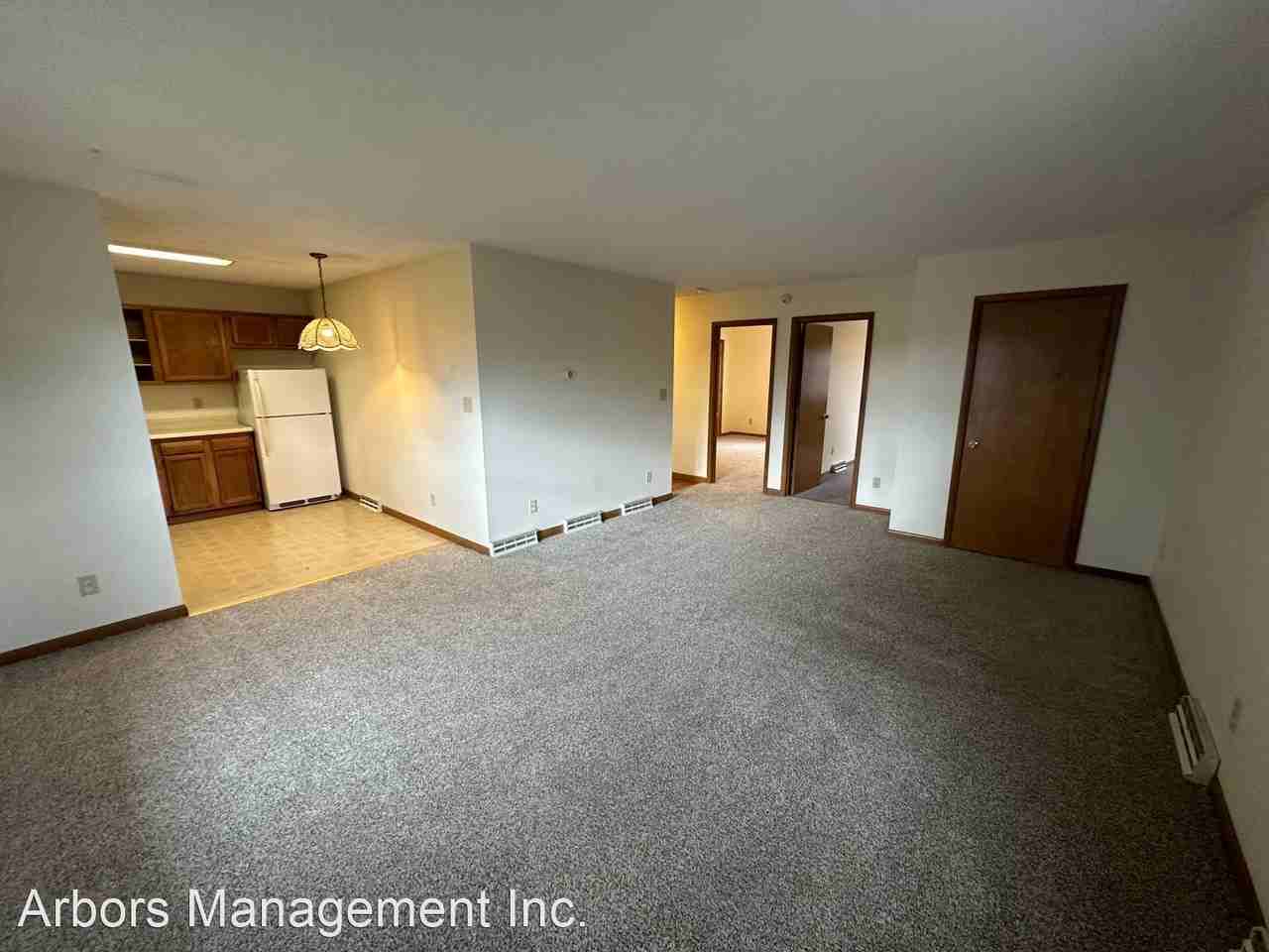 318 1/2 N. Broad Street - Photo 3 of 9