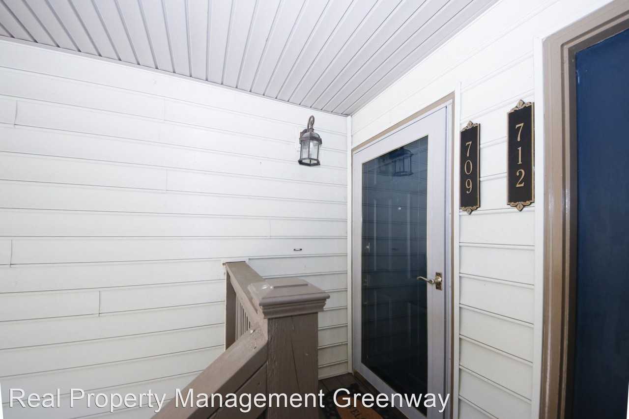 709 Garden Ct - Photo 2 of 50