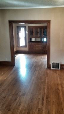 1310 11th Ave S - Photo 3 of 11