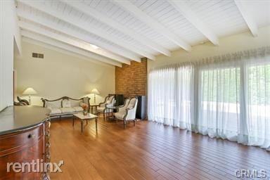 23161 Gainford St - Photo 3 of 9