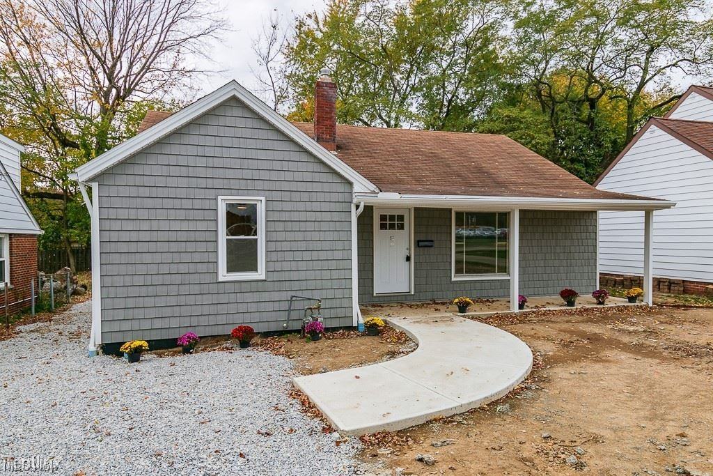 2252 Rockefeller Rd - Photo 2 of 23