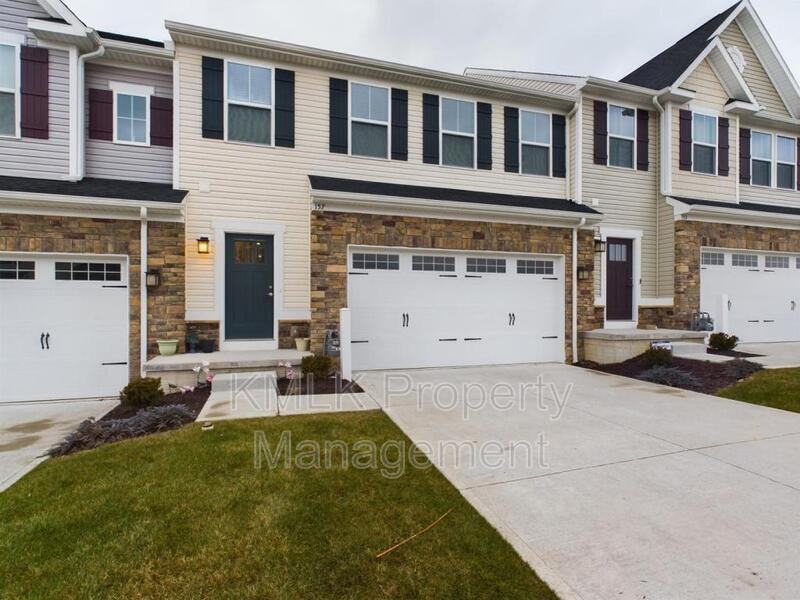 157 Topsail Dr - Photo 2 of 47