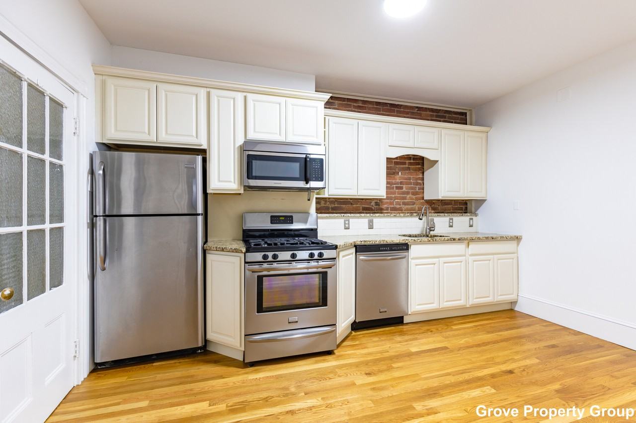 178 L St #3
