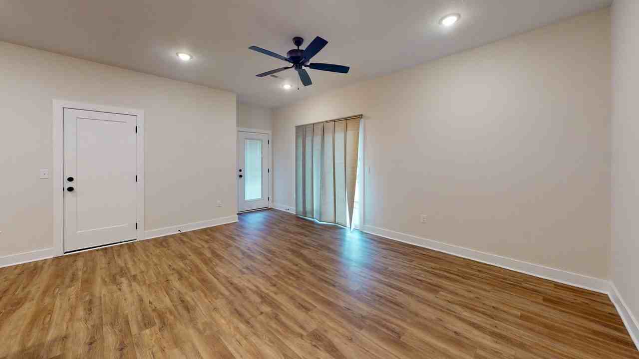 413 W May St #1 - Photo 6 of 20