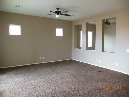 921 N Soliz St - Photo 2 of 11