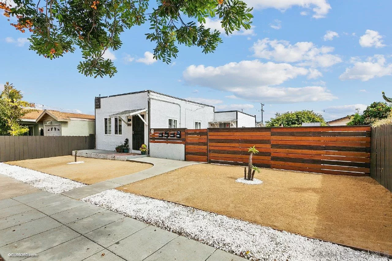 2859 K St - Photo 3 of 18