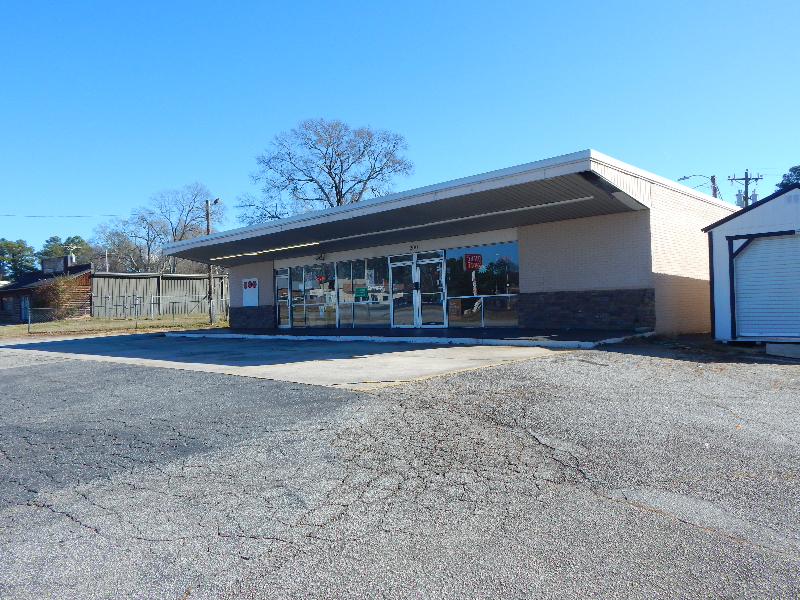 200 Willard Rd #B - Photo 2 of 17