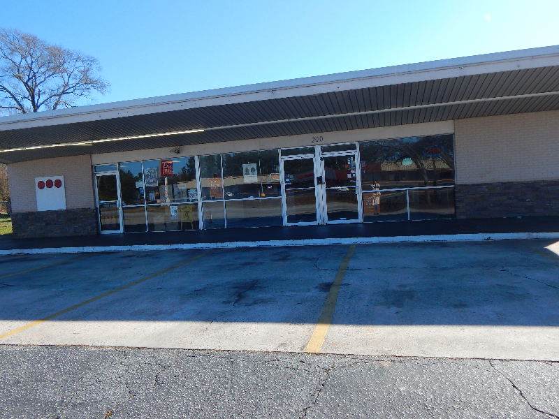 200 Willard Rd #B - Photo 3 of 17