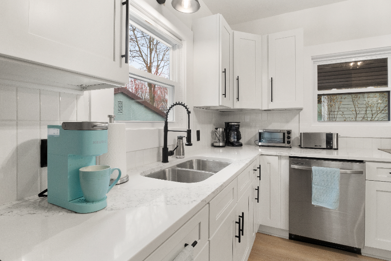 65 Cypress St - Photo 2 of 21