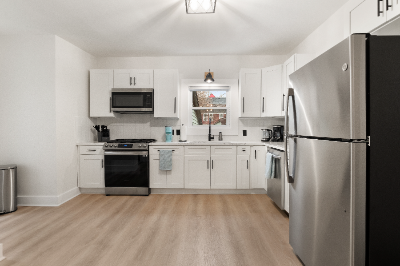 65 Cypress St - Photo 3 of 21