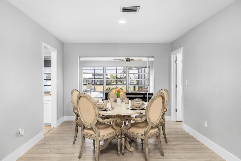 1047 Se 30th Ter - Photo 7 of 21