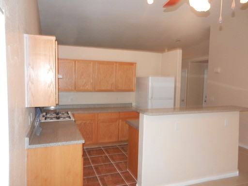 710 Turtleback Dr - Photo 3 of 12