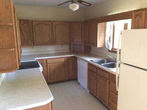 211 Westview Dr - Photo 3 of 3