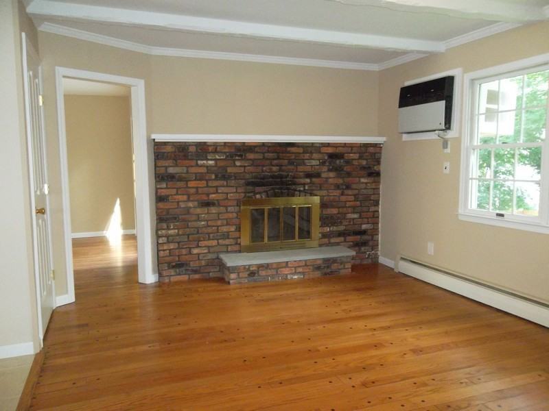 6 Clay St - Photo 3 of 20