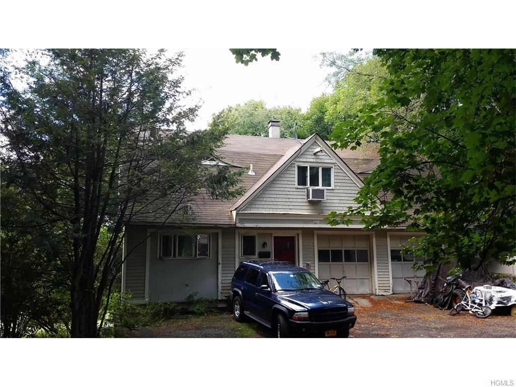 701 Tower Ave - Photo 3 of 8