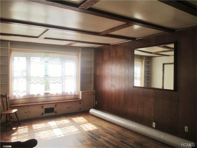 10 Seneca Hill - Photo 3 of 15