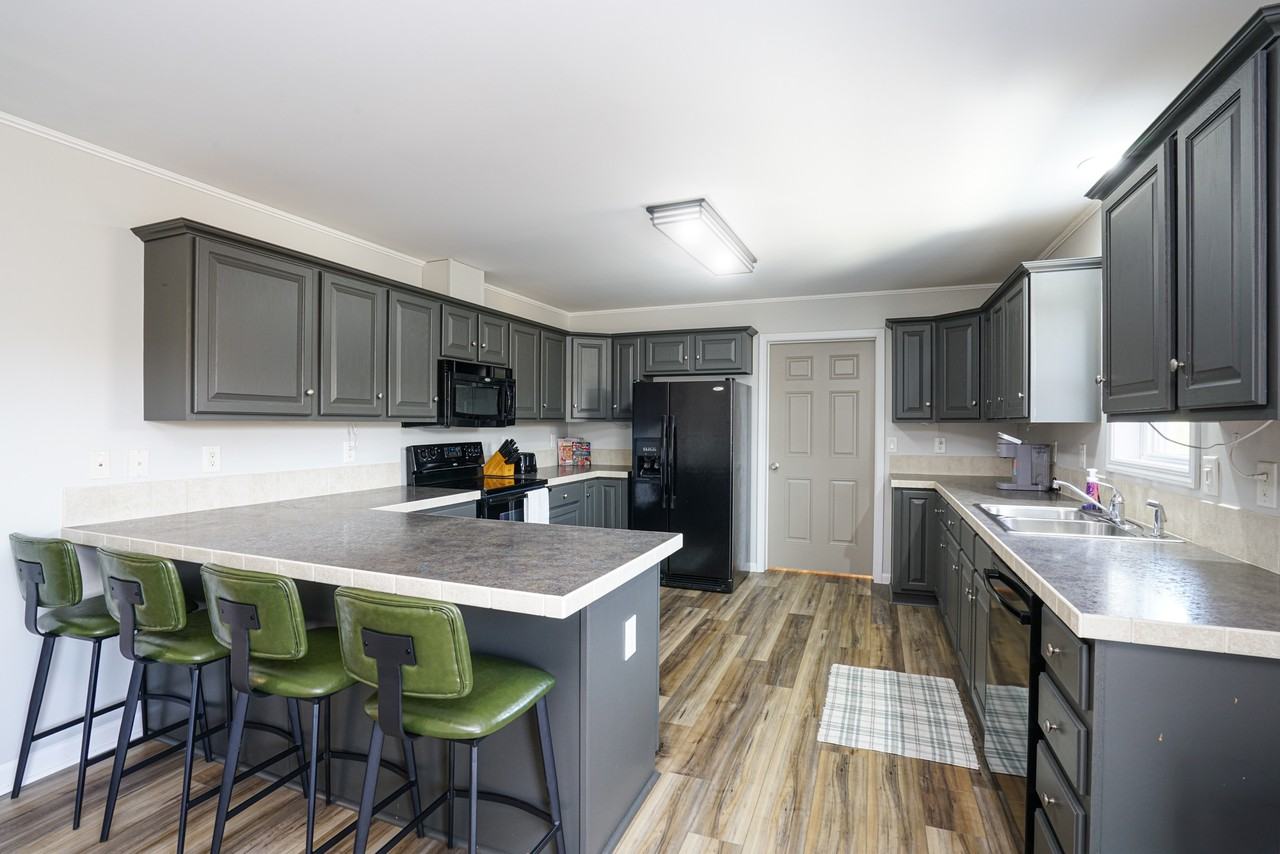 256 Spring St #1 - Photo 2 of 21