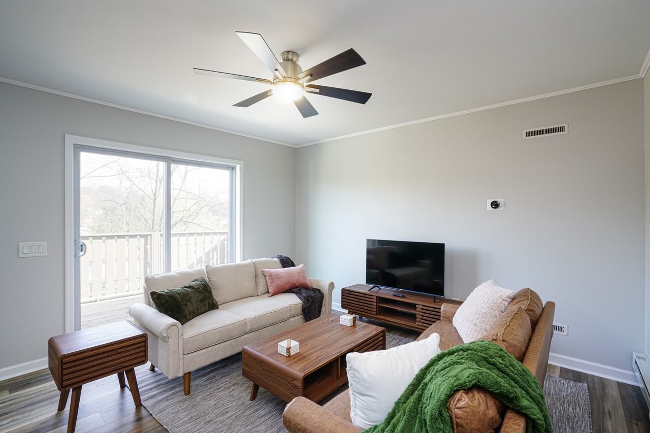 256 Spring St #1 - Photo 3 of 21