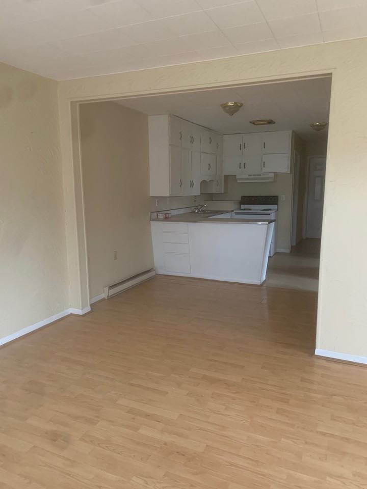 715 Old Shakertown Rd. - Photo 2 of 8