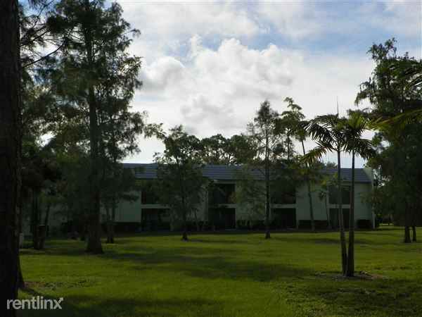 Palm Court - Photo 3 of 8