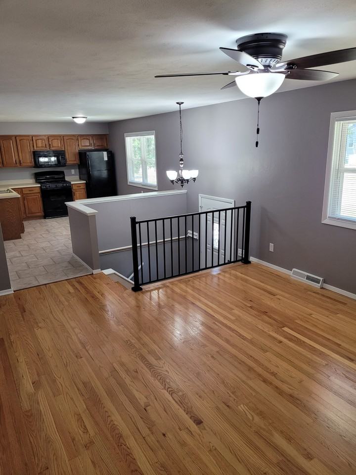 2021 W 35th St #NA - Photo 3 of 22