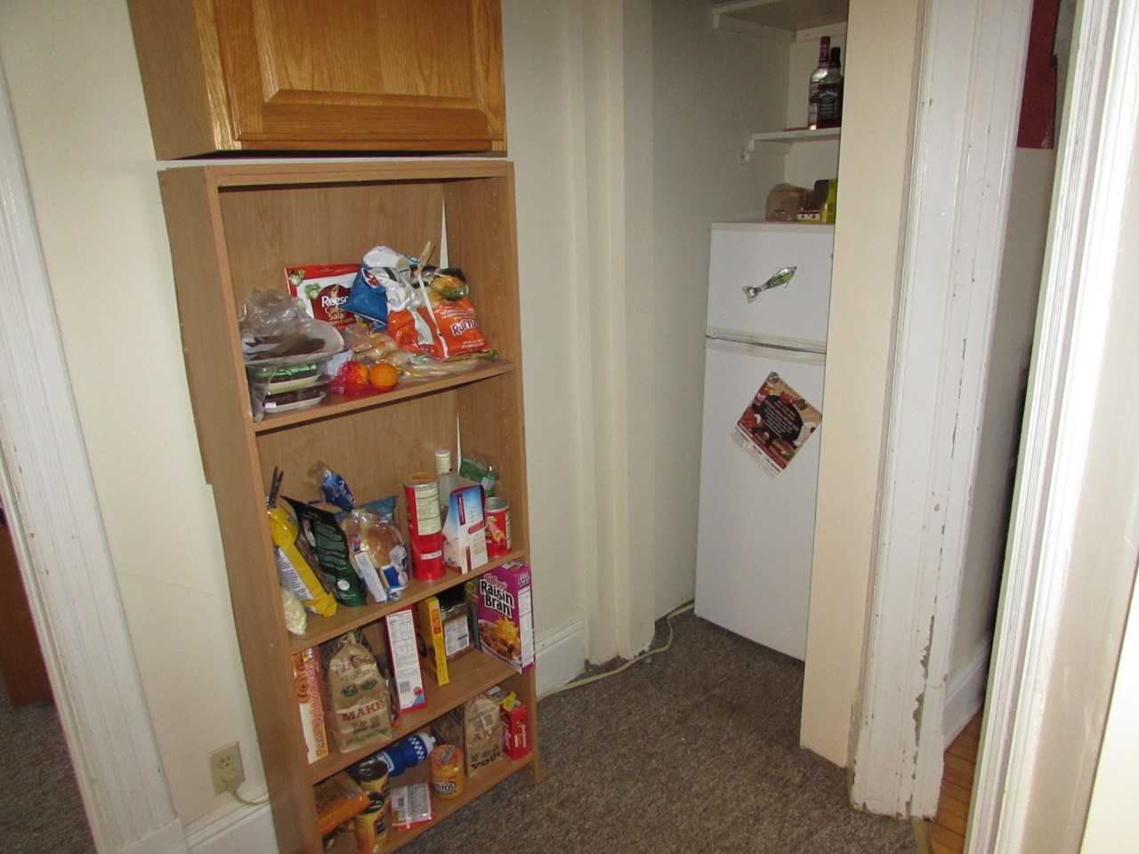 1005 Grant St - Photo 6 of 10