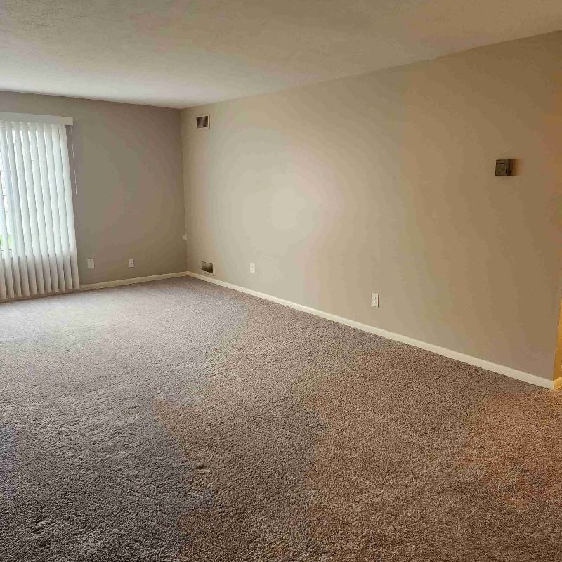 21921 River Oaks Dr #D7 - Photo 3 of 11