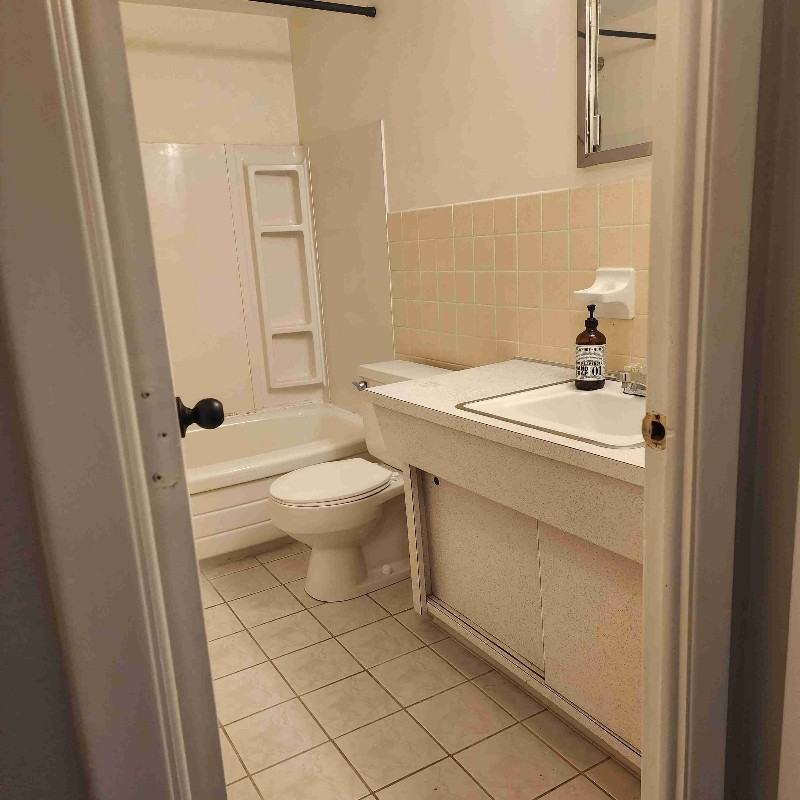 21921 River Oaks Dr #D7 - Photo 5 of 11