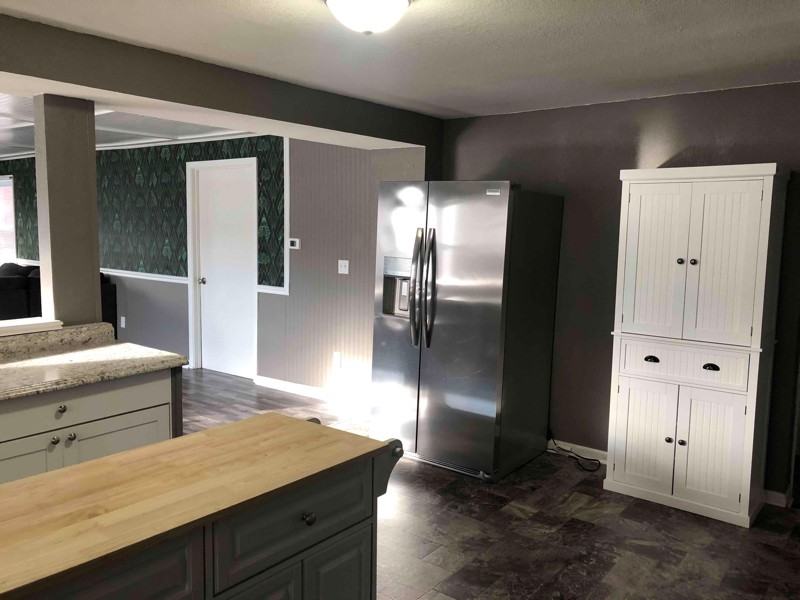 110 W Albert St #1 - Photo 3 of 15