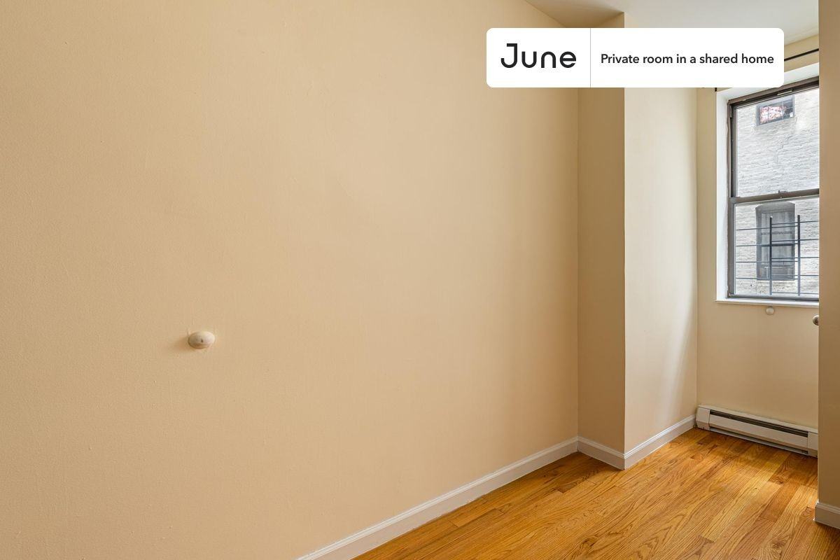 342 Manhattan Ave #D - Photo 5 of 18