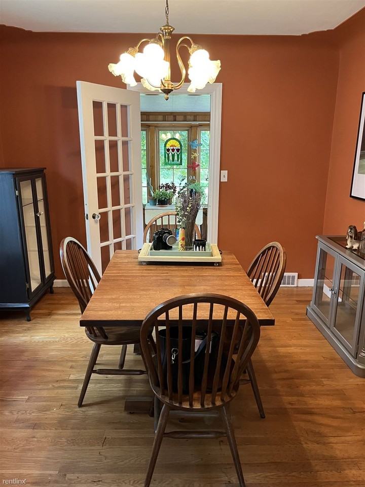 1142 Edison Ave Nw - Photo 3 of 11