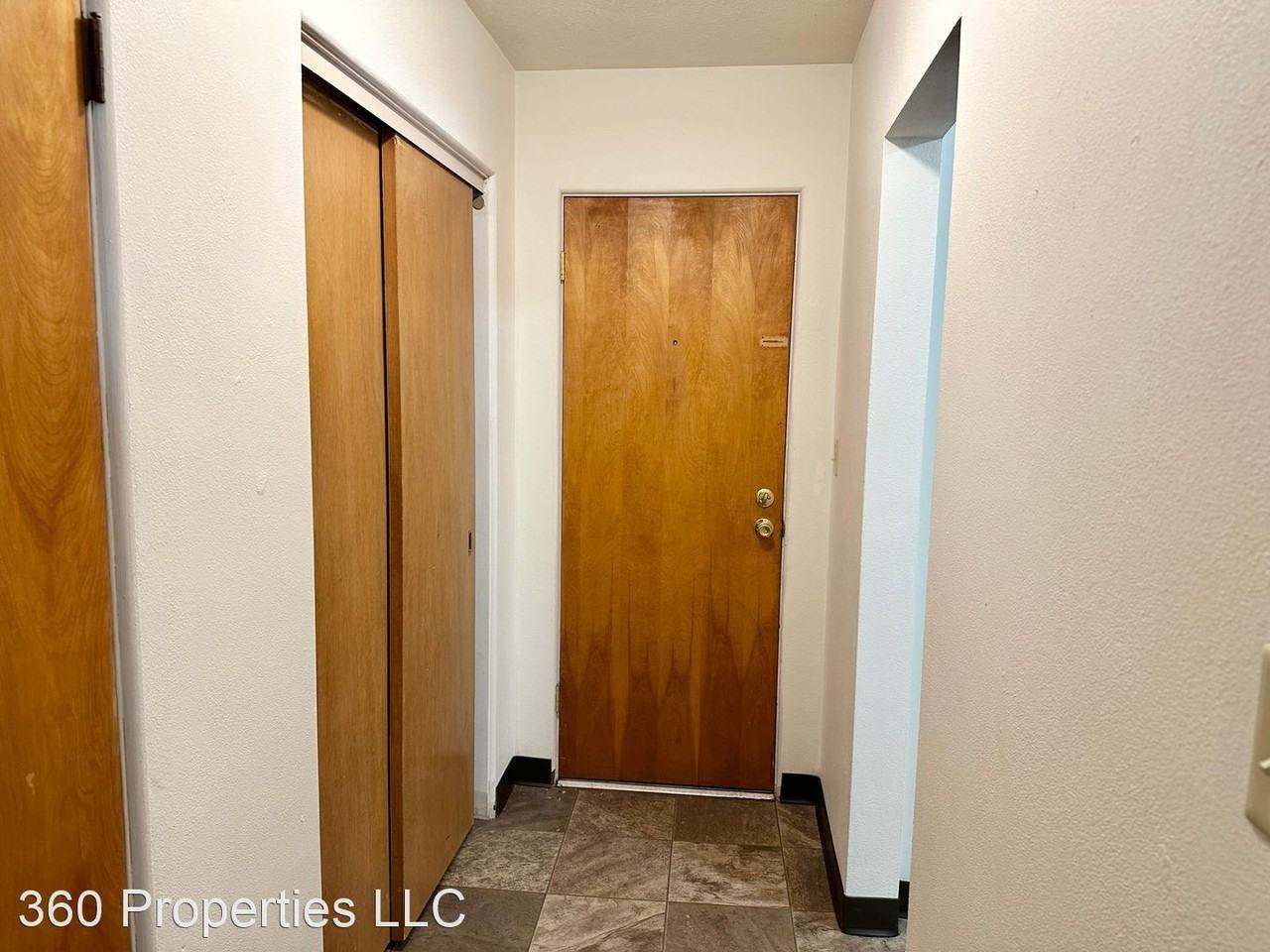 2922 7th Street North - Photo 3 of 10