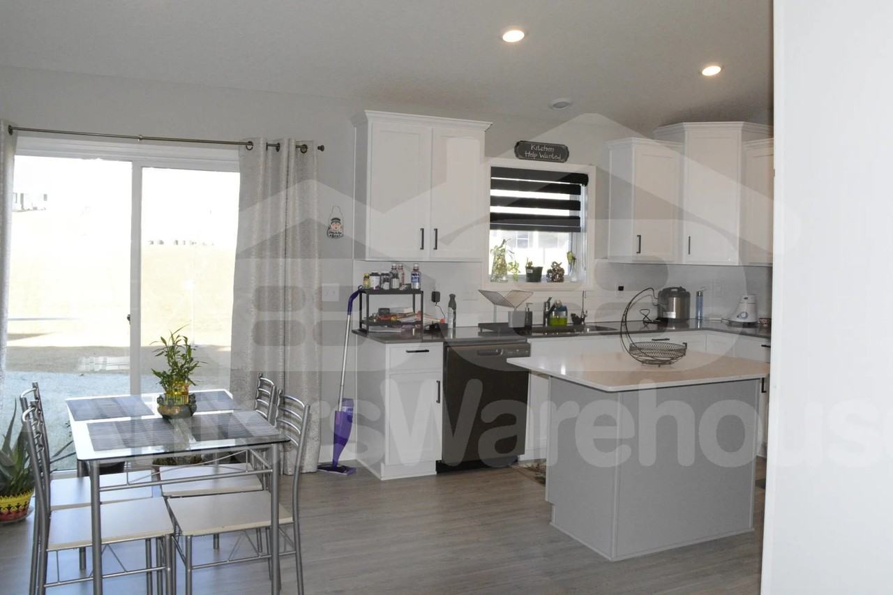 1441 Nutmeg Cir - Photo 3 of 20