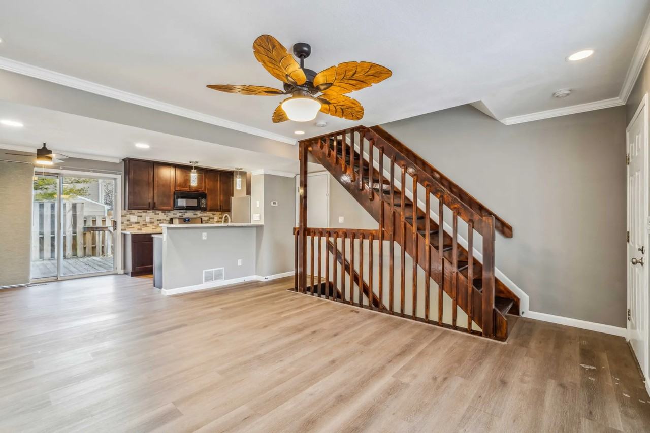 5177 Singleton Dr - Photo 2 of 20