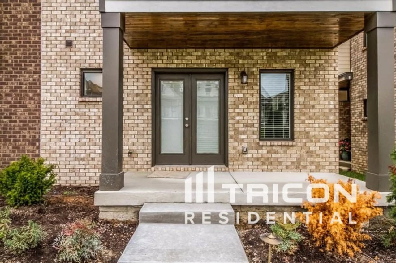 1208 Hillwood Private Cv - Photo 2 of 16