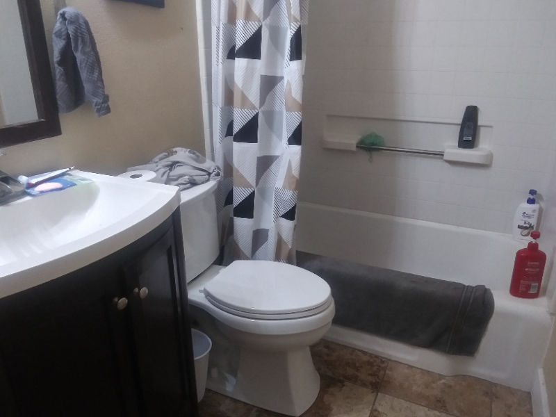 630 E 6th St - Photo 5 of 16