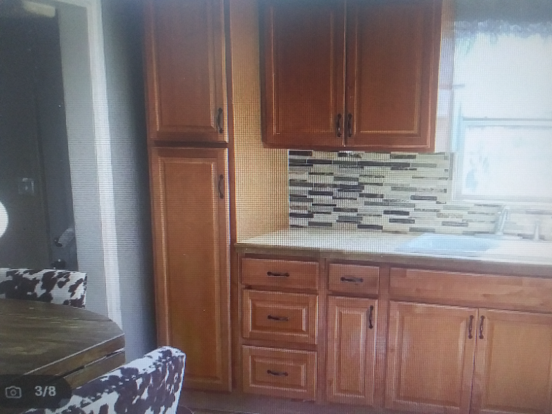 630 E 6th St - Photo 7 of 18