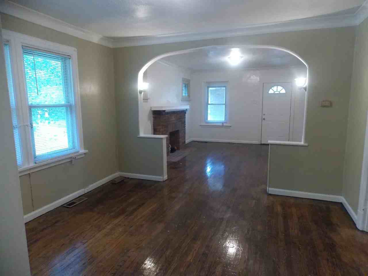 7001 Hunter Ave - Photo 3 of 12