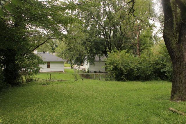 11313 Donnelly Ave - Photo 2 of 5