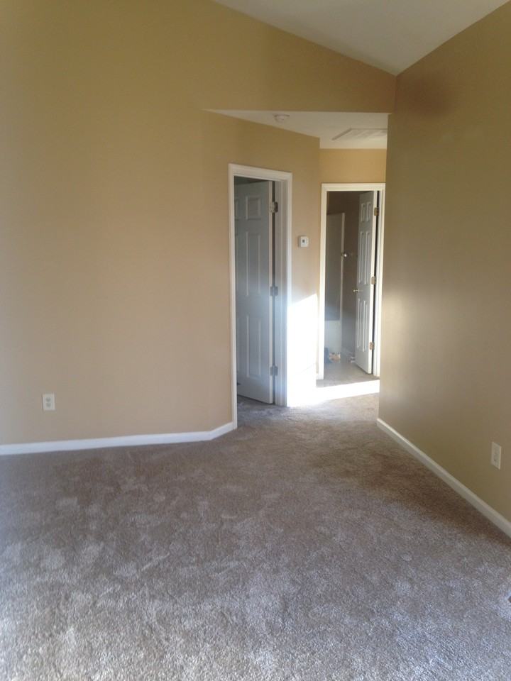 5503 Windy Valley Dr - Photo 3 of 7