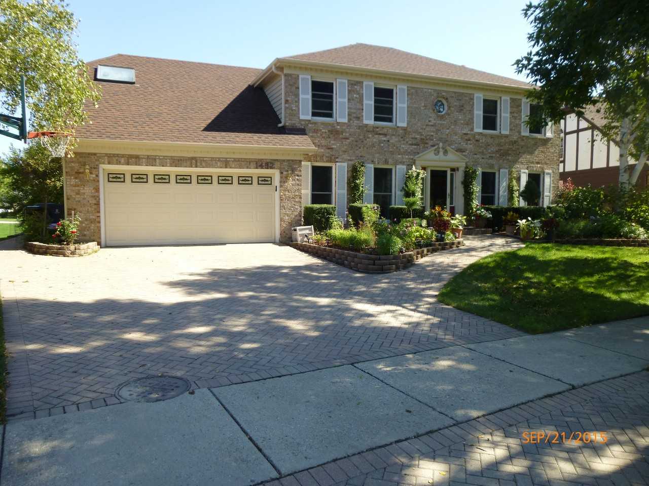 1452 Terrance Dr - Photo 2 of 20
